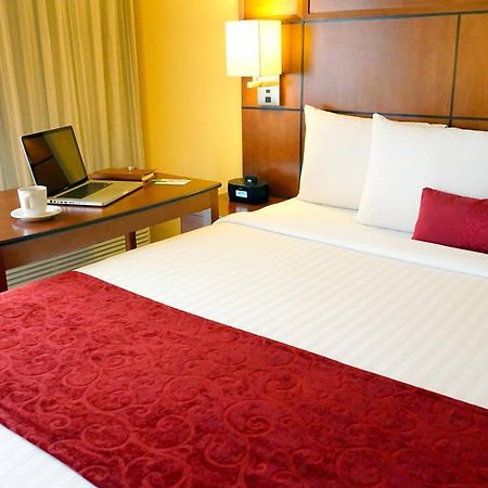 Courtyard By Marriott Puebla Las Animas Buitenkant foto