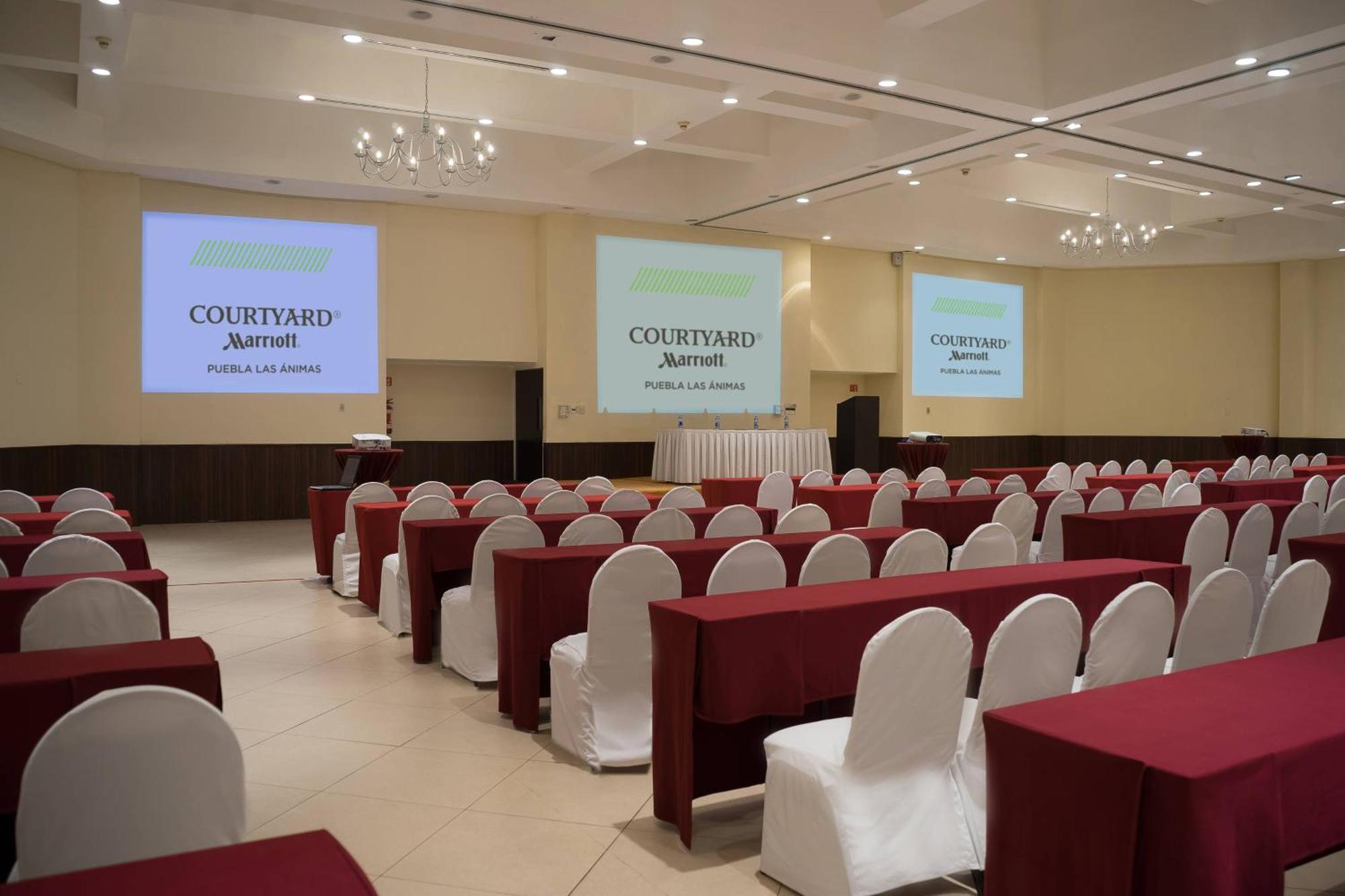 Courtyard By Marriott Puebla Las Animas Buitenkant foto