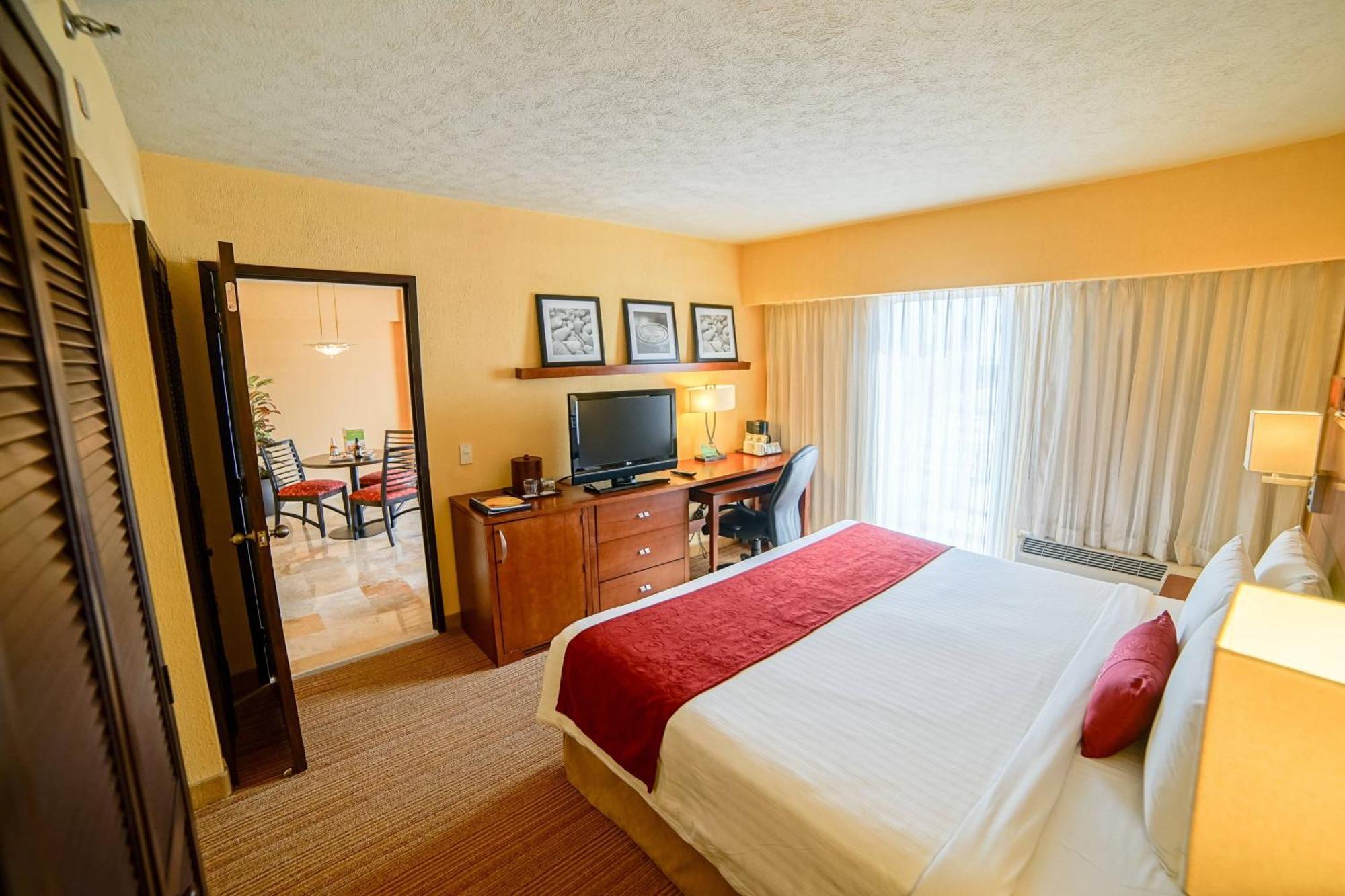 Courtyard By Marriott Puebla Las Animas Buitenkant foto