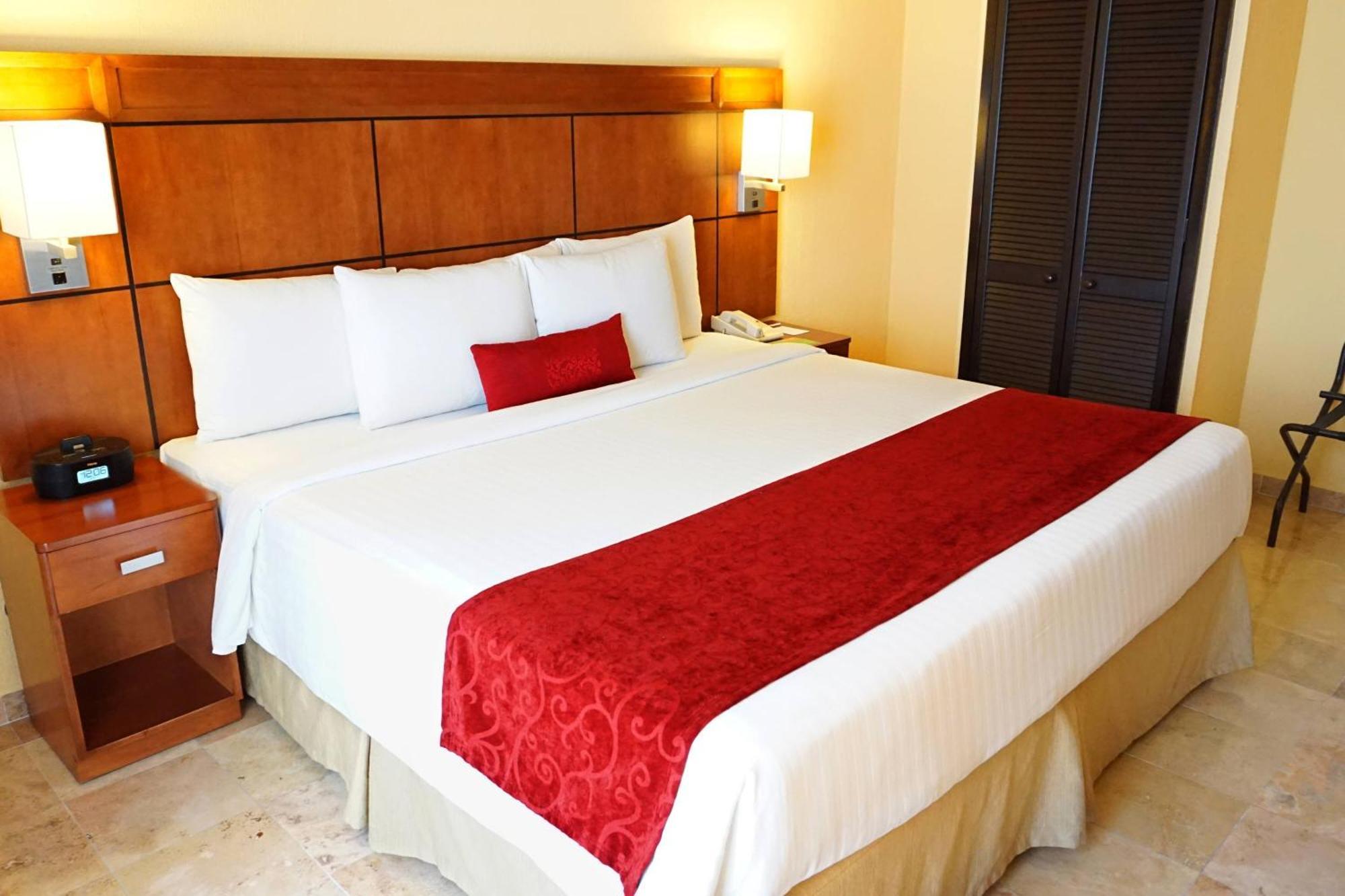 Courtyard By Marriott Puebla Las Animas Buitenkant foto